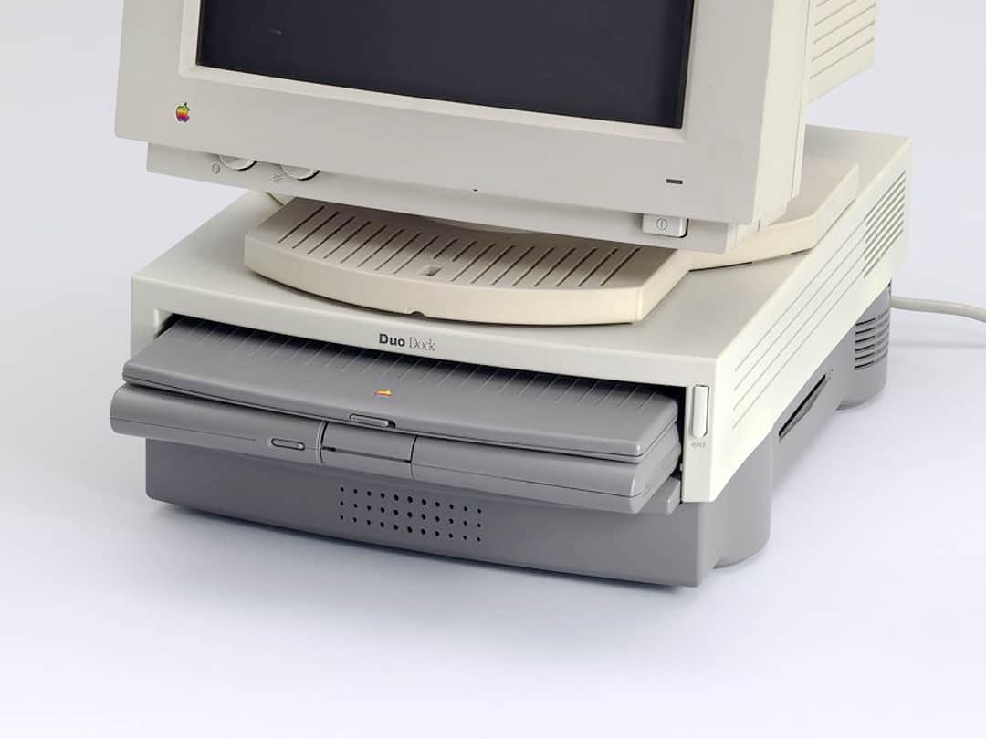 Macintosh PowerBook Duo 230 Datasheet Silicon Features