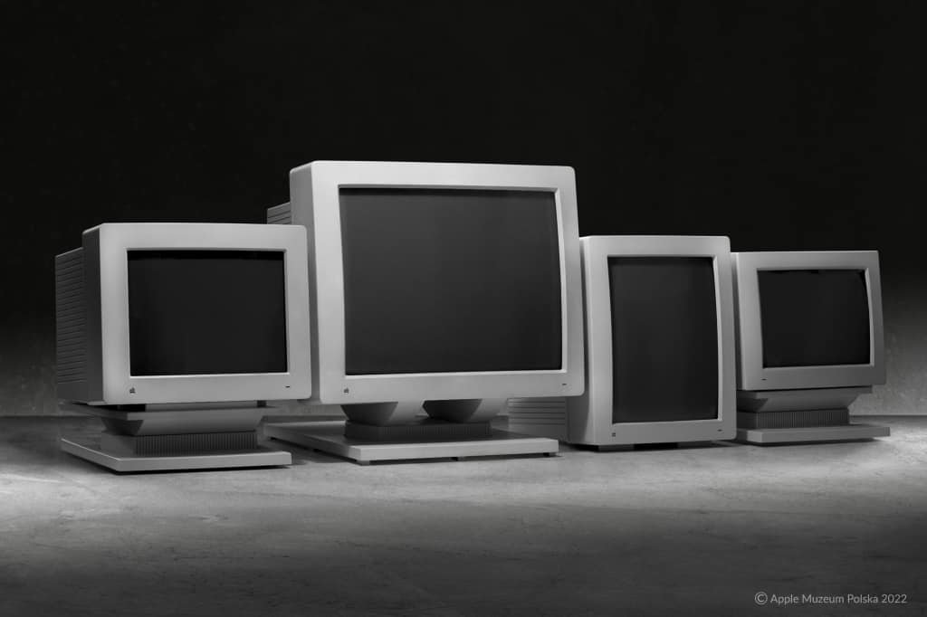 Apple Monochrome monitors