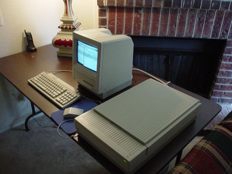 Macintosh SE with Apple Scanner