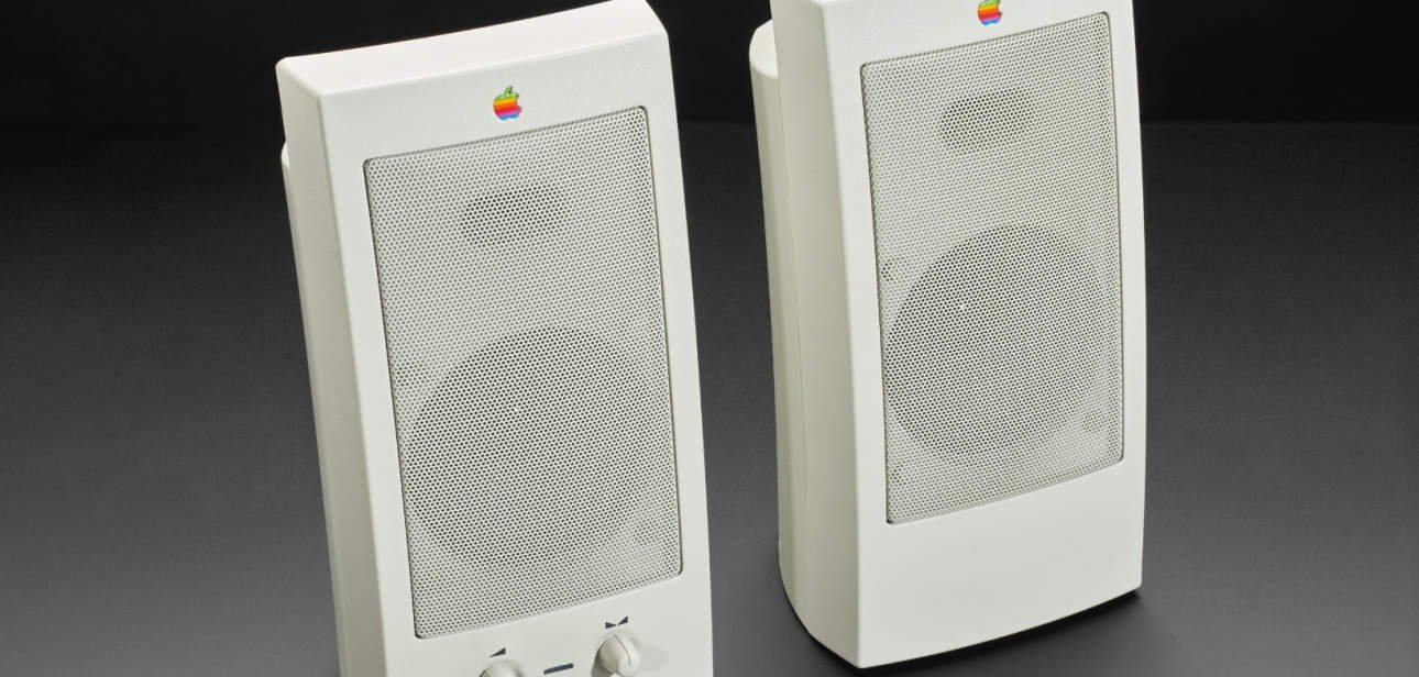 AppleDesign Powered Speakers