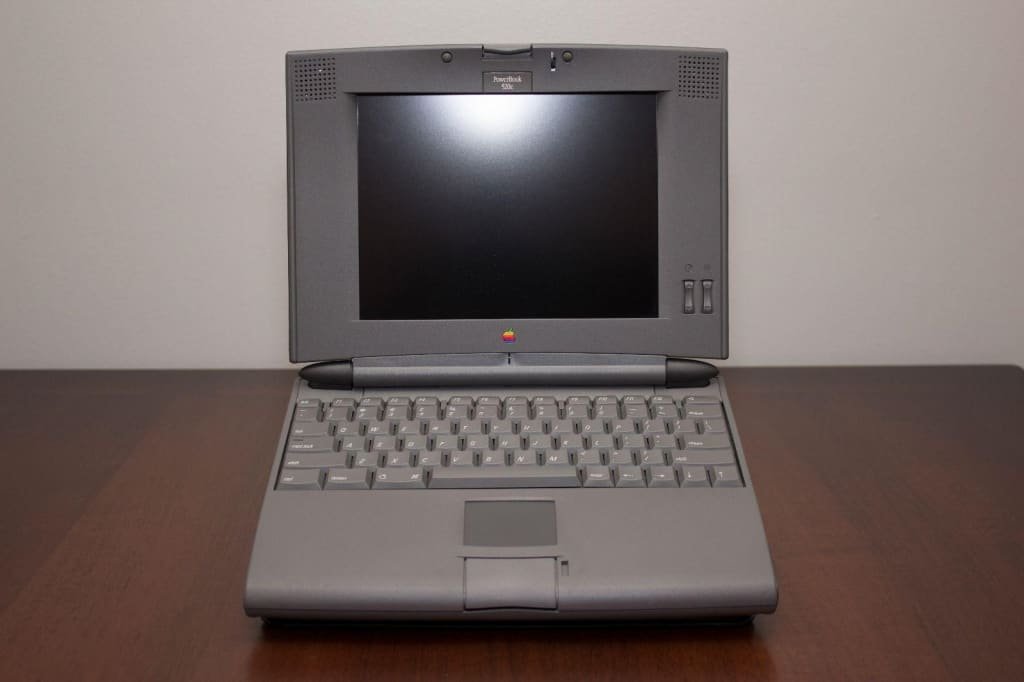 Mac PowerBook 520c