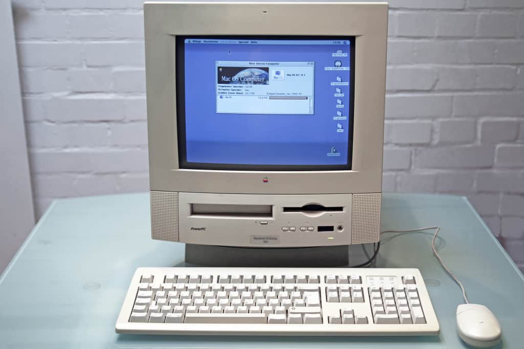 Macintosh Performa 5200CD Datasheet - Silicon Features