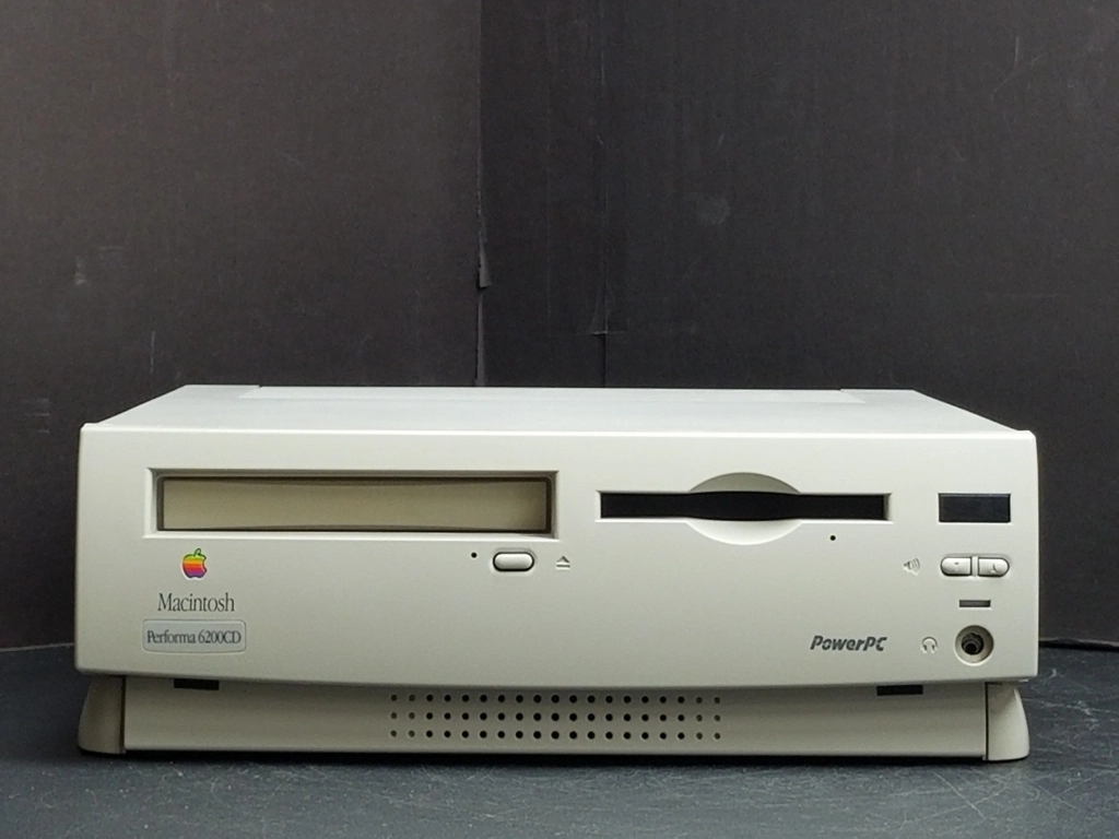 Mac Performa 6200CD