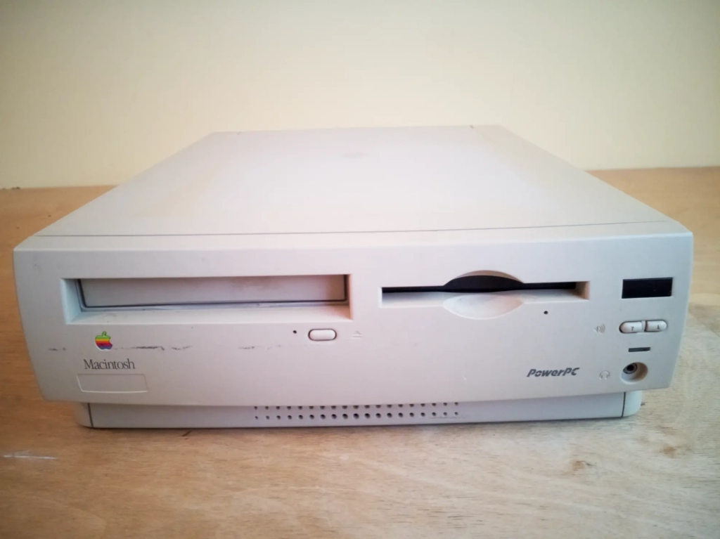 Mac Performa 6210CD