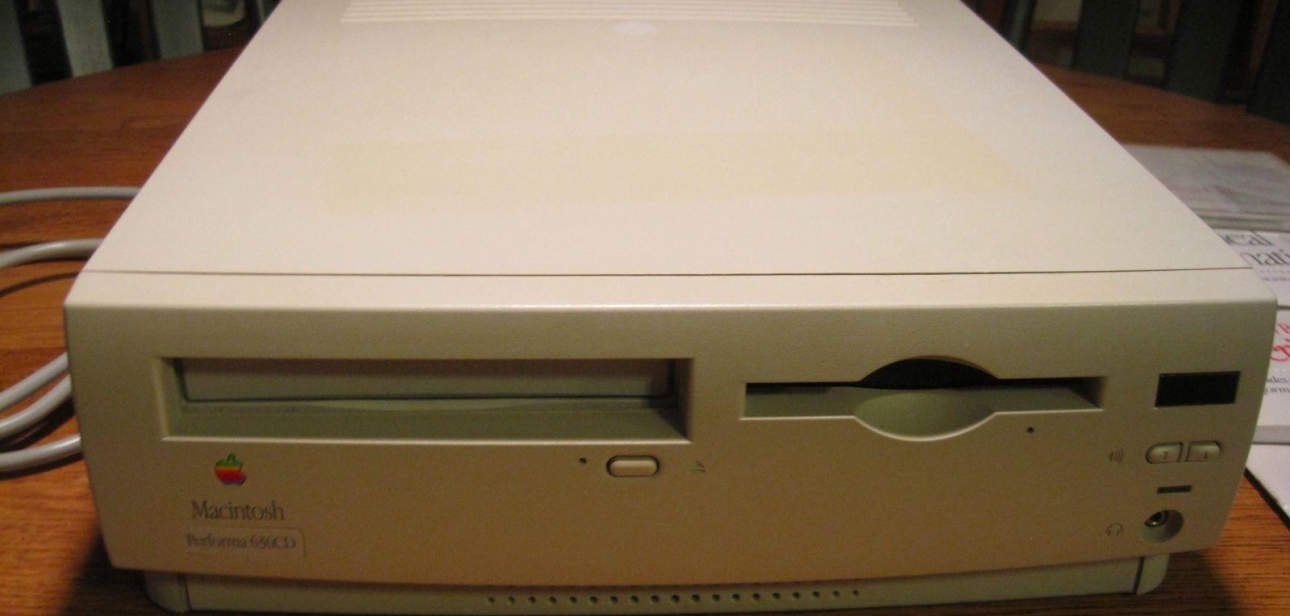 Mac Performa 636CD